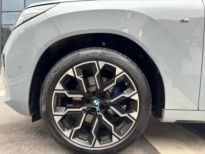 BMW X3 2025 xDrive30L Luxury M Sport Package — миниатюра 9