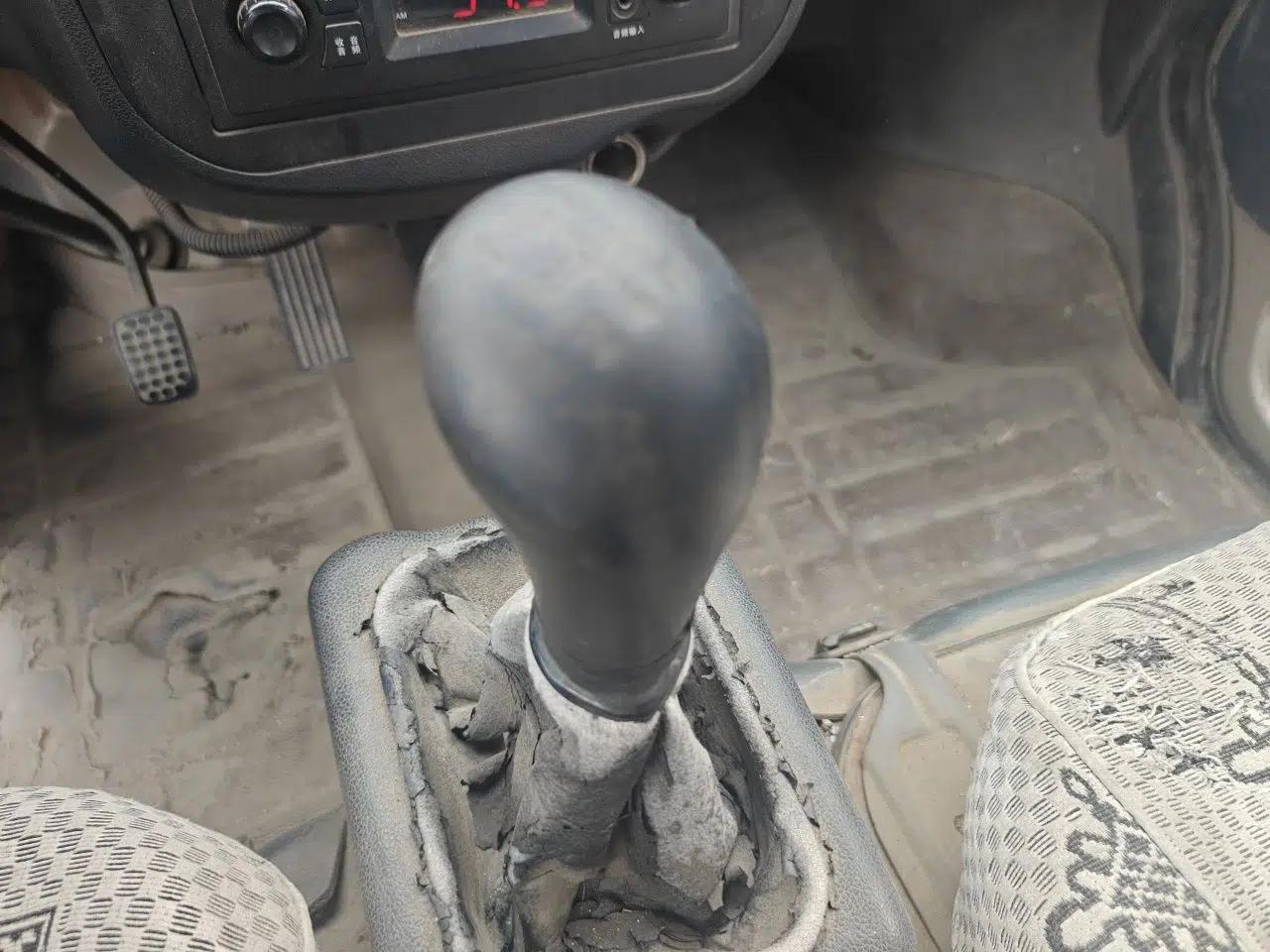 Wuling Zhiguang 2015 1.2L Practical LS-I Model — миниатюра 14