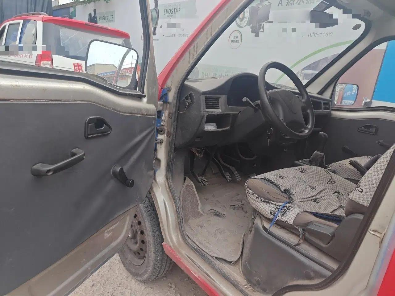 Wuling Zhiguang 2015 1.2L Practical LS-I Model — миниатюра 16