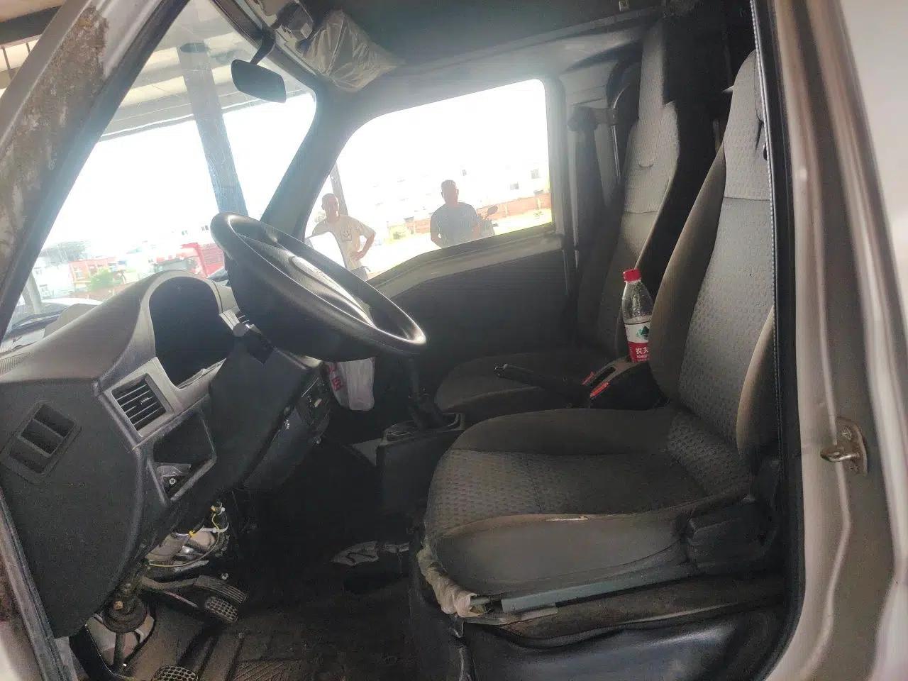Wuling Zhiguang 2020 1.2L Van Utility Model China VI Emission Standard 2 Seats LSI — миниатюра 15