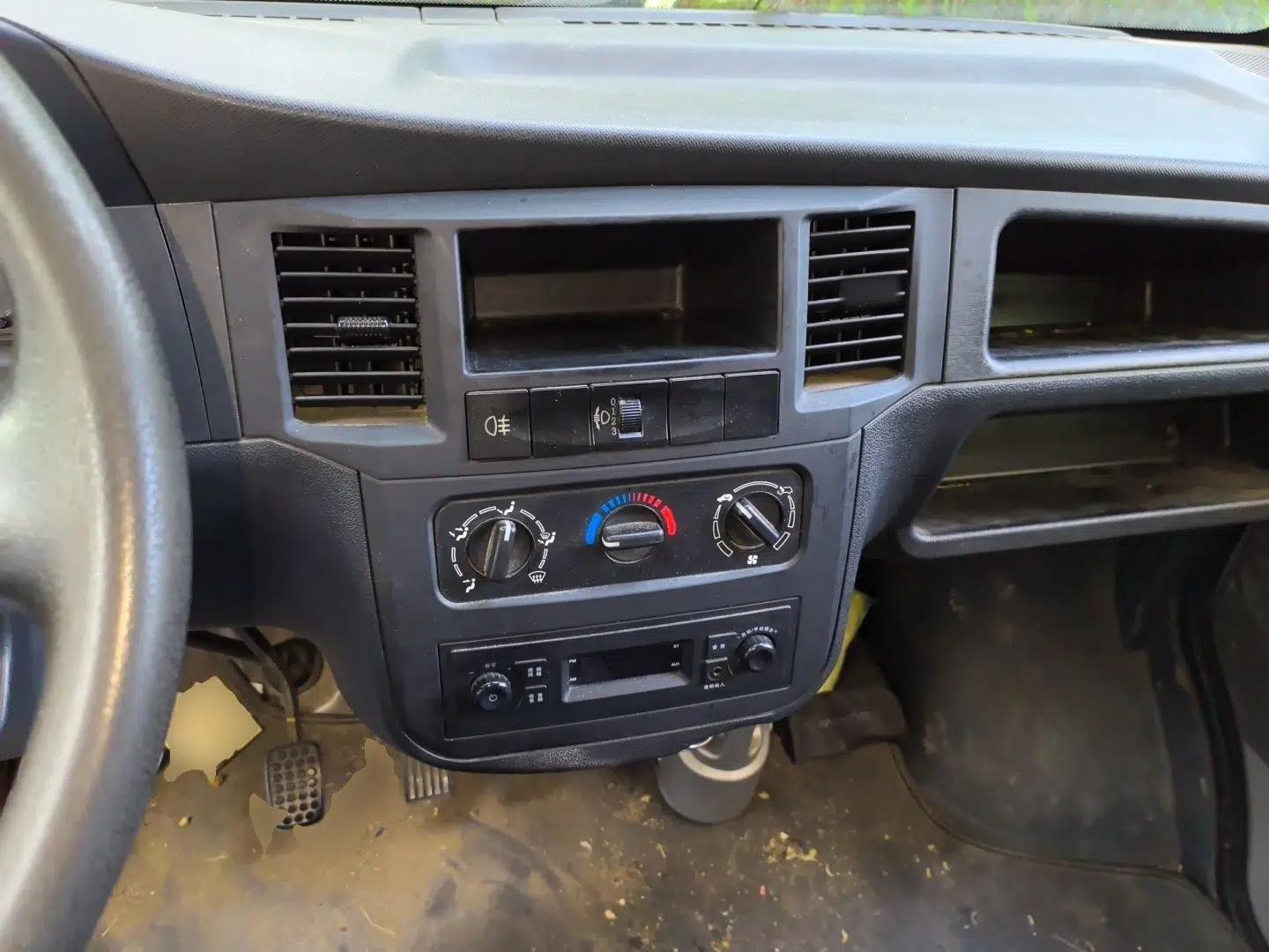 Wuling Zhiguang 2020 1.2L Van Utility Model China VI Emission Standard 2 Seats LSI — миниатюра 16