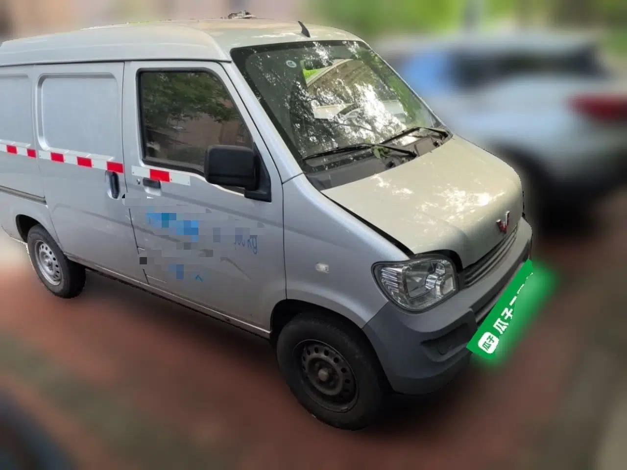 Wuling Zhiguang 2020 1.2L Van Utility Model China VI Emission Standard 2 Seats LSI — миниатюра 3