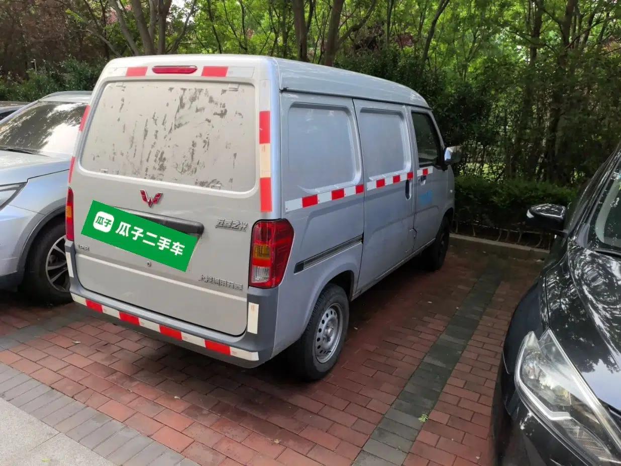 Wuling Zhiguang 2020 1.2L Van Utility Model China VI Emission Standard 2 Seats LSI — миниатюра 6