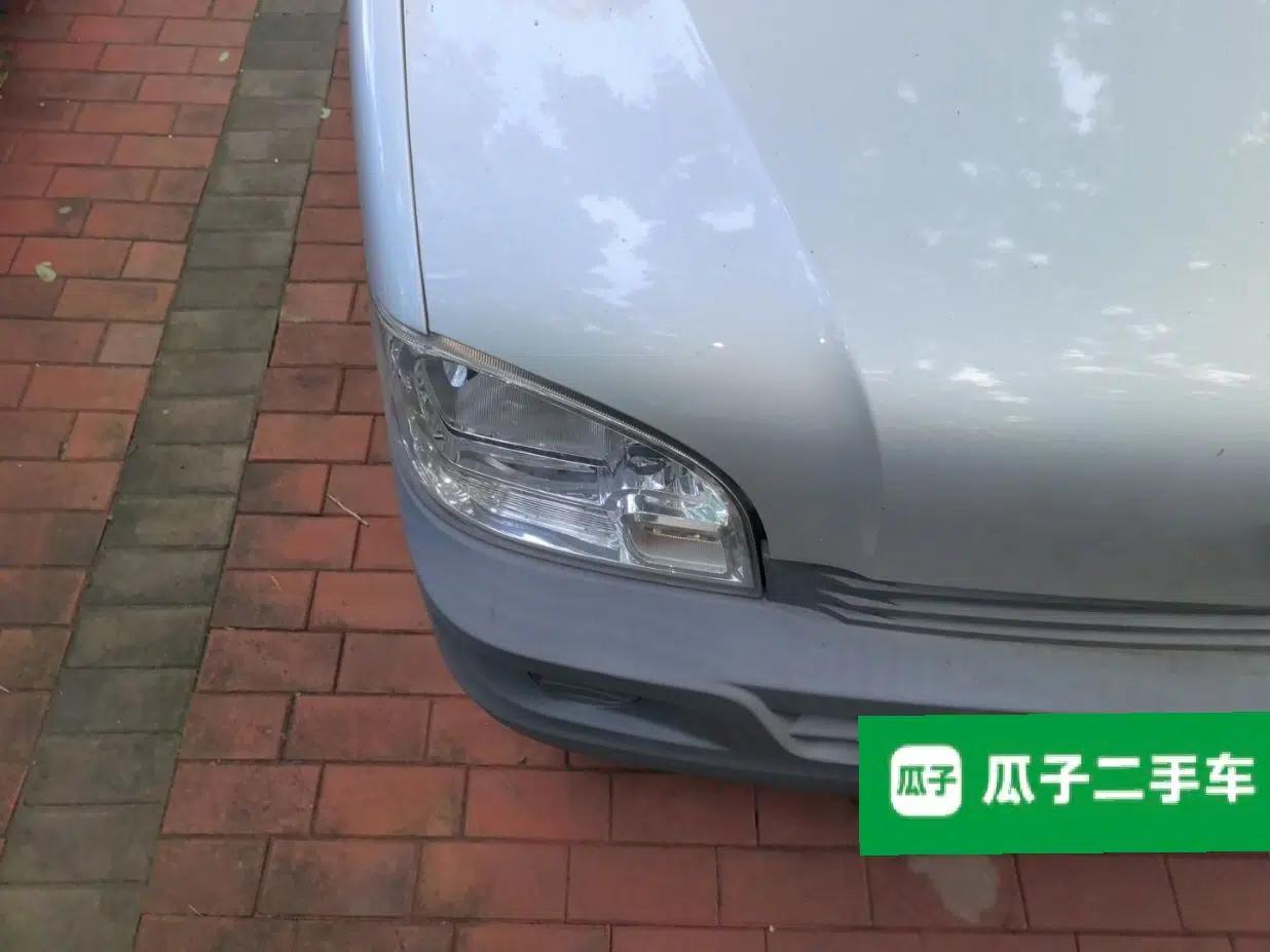Wuling Zhiguang 2020 1.2L Van Utility Model China VI Emission Standard 2 Seats LSI — миниатюра 7
