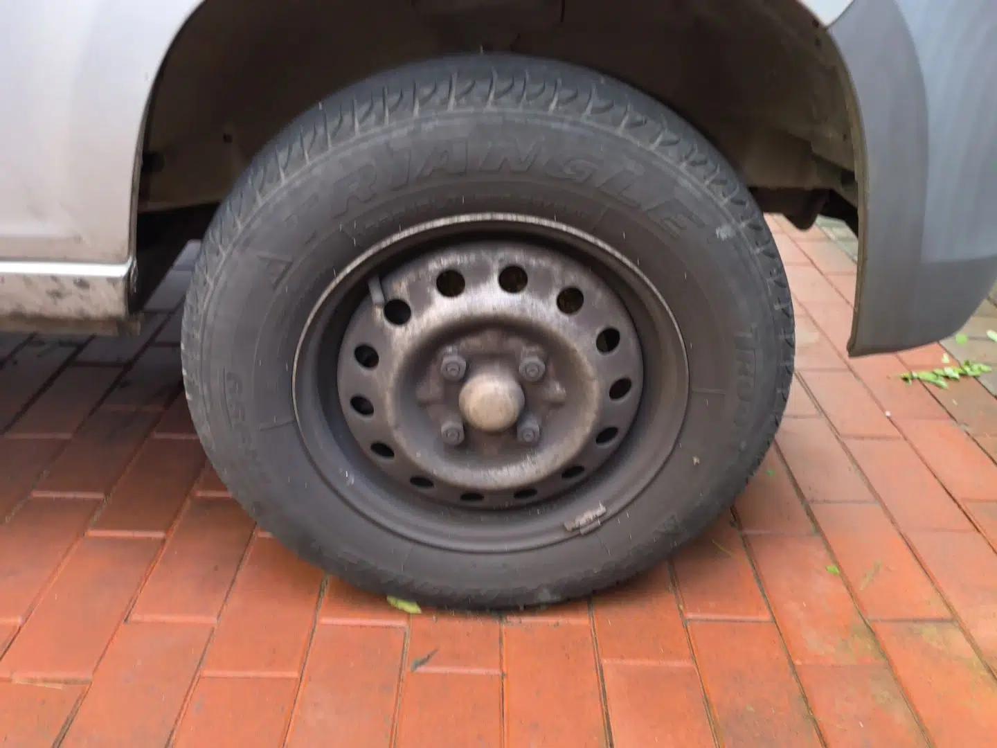 Wuling Zhiguang 2020 1.2L Van Utility Model China VI Emission Standard 2 Seats LSI — миниатюра 8