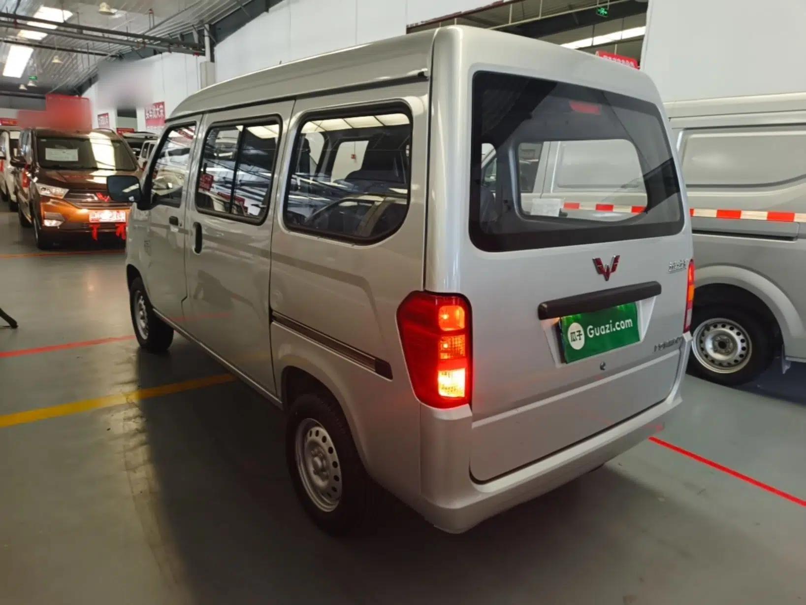 Wuling Zhiguang 2023 1.5L Practical Version 5/7 Seats — миниатюра 13