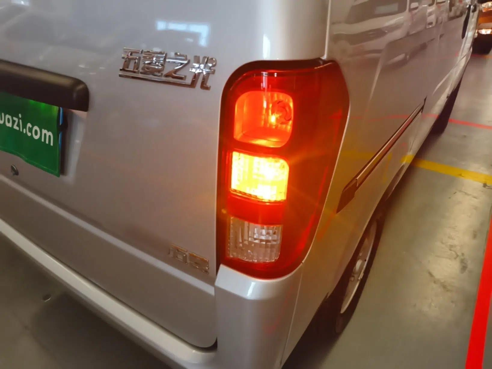 Wuling Zhiguang 2023 1.5L Practical Version 5/7 Seats — миниатюра 14