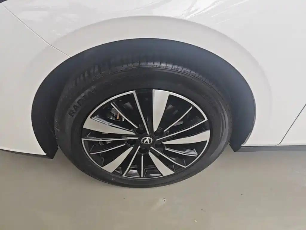 Changan Eado PHEV 2025 Smart Blue Whale 145KM High-Performance Edition — миниатюра 23
