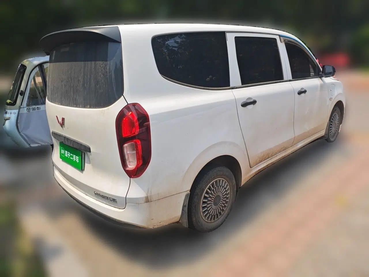 Wuling Hongguang New Energy 2024 All-Electric Model 300KM Standard Version — миниатюра 6