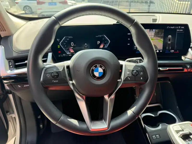 2023 BMW X1 sDrive25Li X Design Package — миниатюра 11