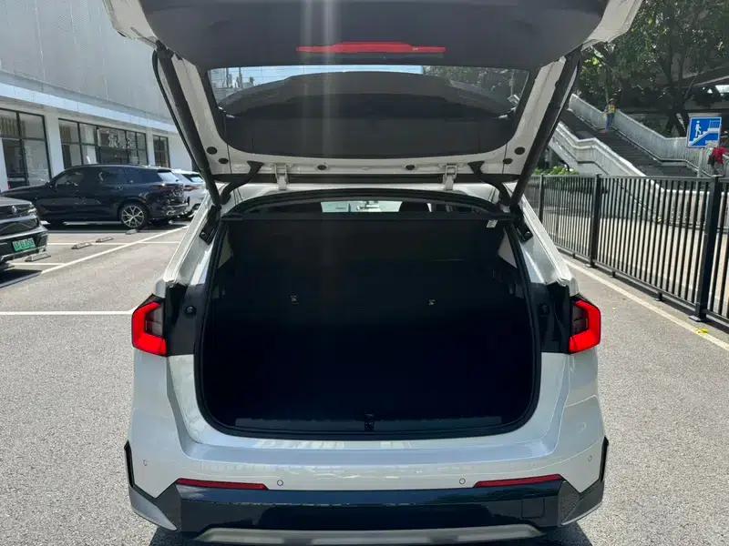 2023 BMW X1 sDrive25Li X Design Package — миниатюра 15