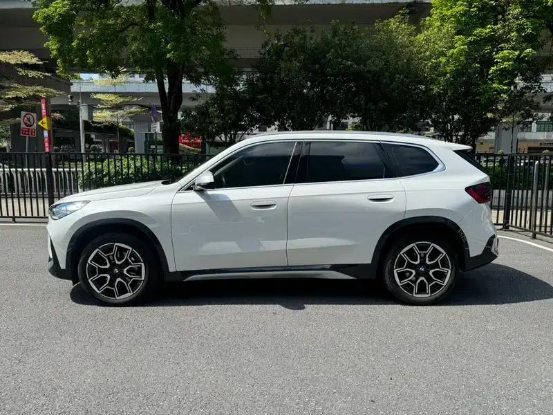 2023 BMW X1 sDrive25Li X Design Package — миниатюра 3