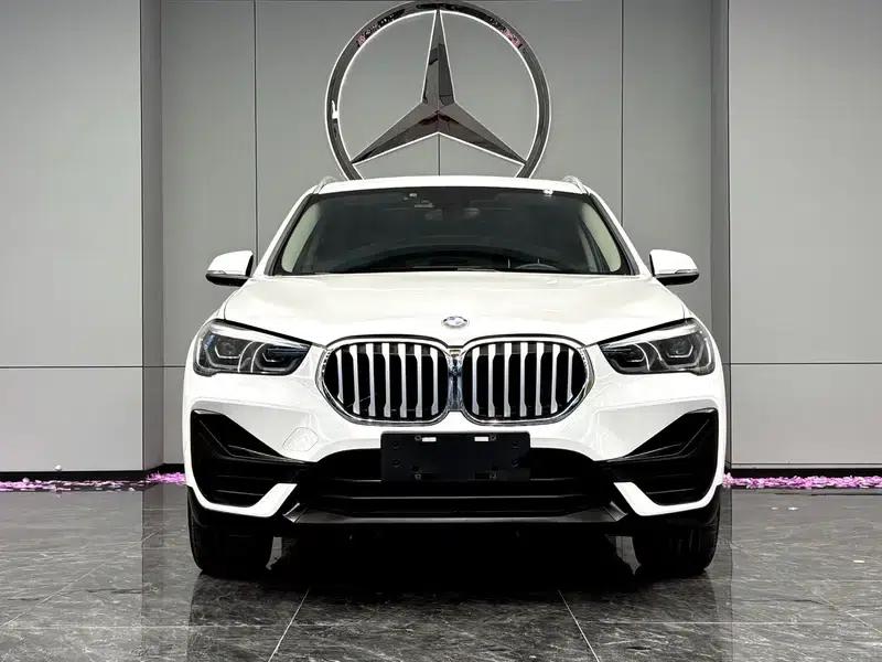 BMW X1 2020 sDrive25Li Leading Edition — миниатюра 2