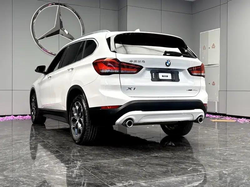 BMW X1 2020 sDrive25Li Leading Edition — миниатюра 4