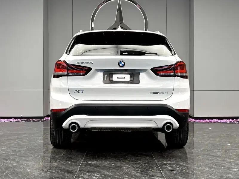 BMW X1 2020 sDrive25Li Leading Edition — миниатюра 5