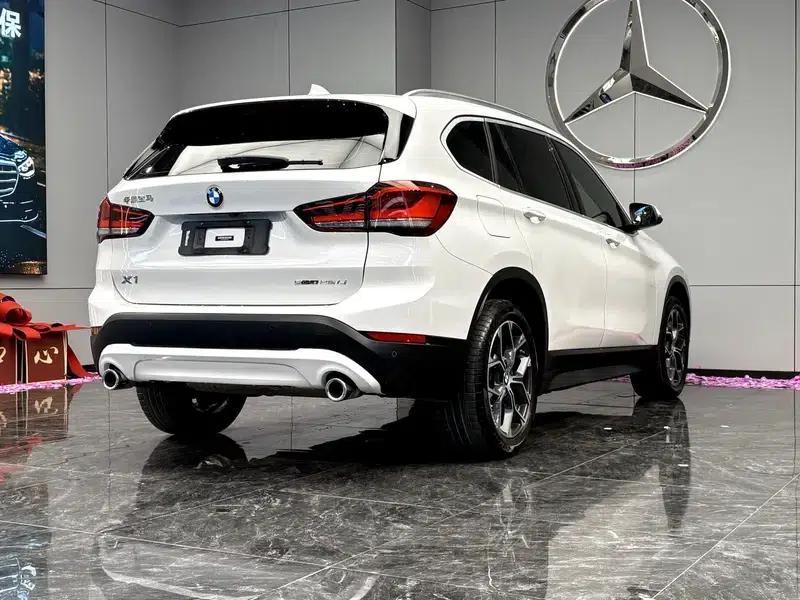 BMW X1 2020 sDrive25Li Leading Edition — миниатюра 6
