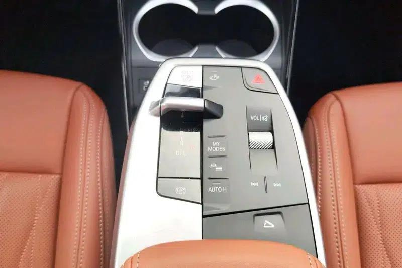 BMW X1 2025 sDrive25Li M Sport Package — миниатюра 11