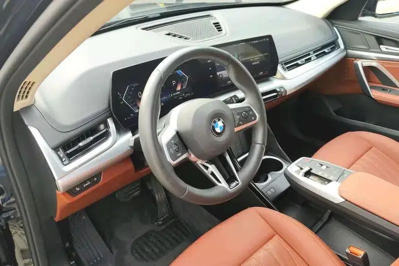 BMW X1 2025 sDrive25Li M Sport Package — миниатюра 12