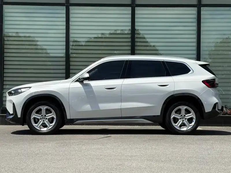 2023 BMW X1 sDrive20Li X Design Package — миниатюра 3