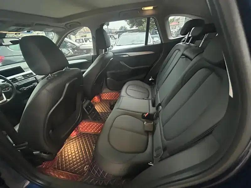 BMW X1 2018 sDrive20Li Leading Edition — миниатюра 9