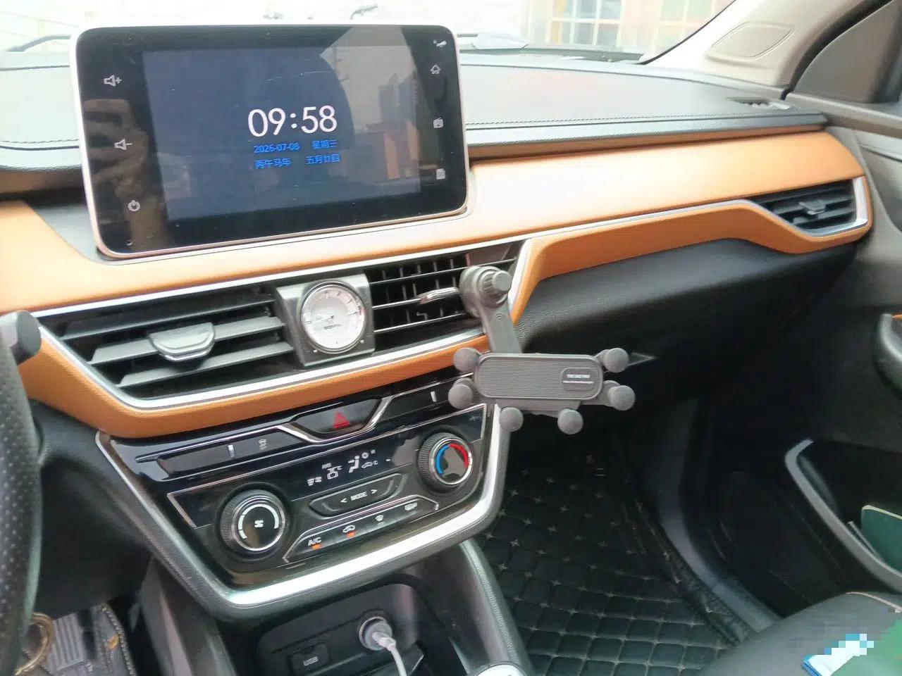 Wuling Hongguang S3 2018 1.5T Manual Luxury Model China V Standard — миниатюра 13