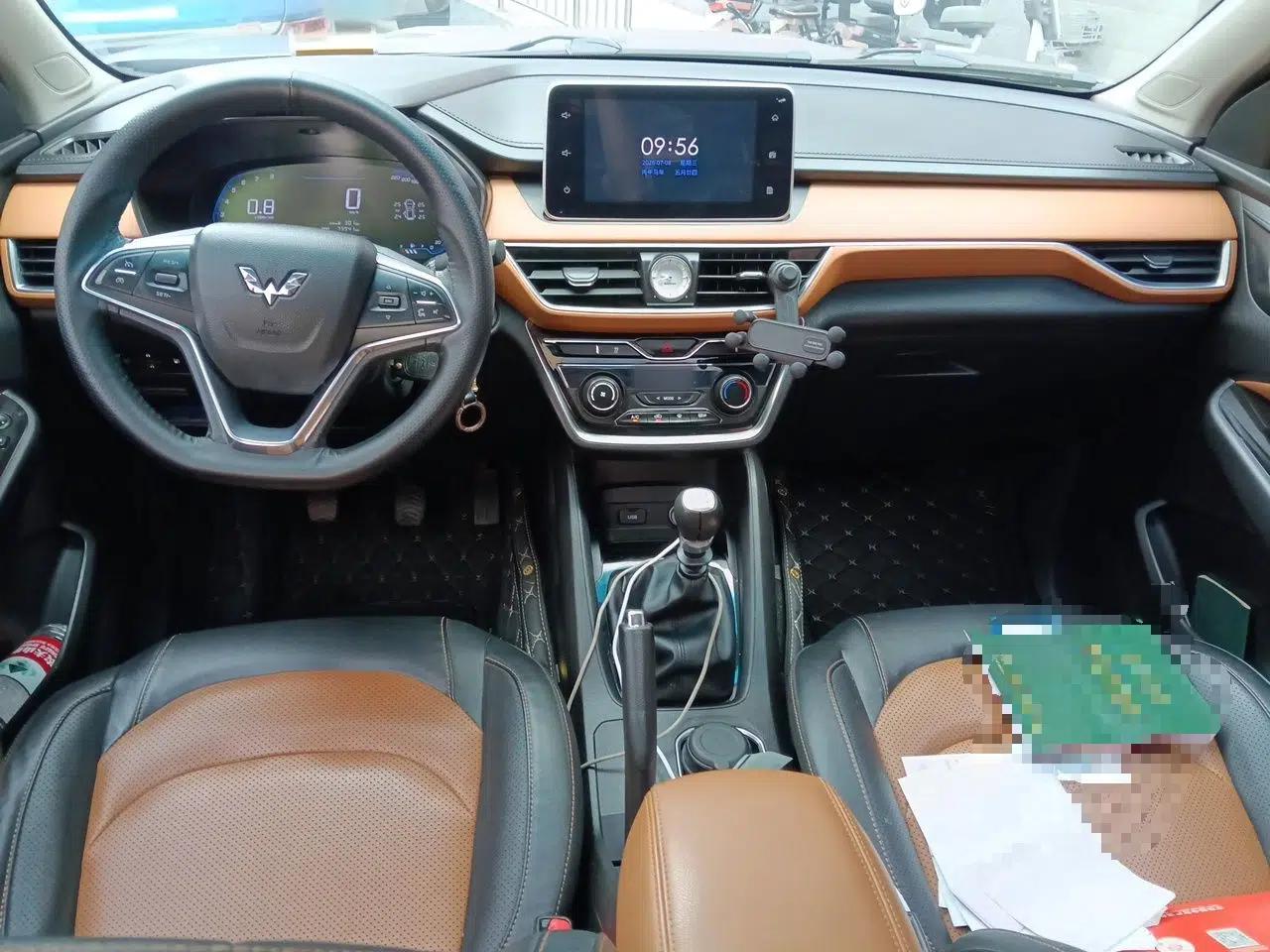 Wuling Hongguang S3 2018 1.5T Manual Luxury Model China V Standard — миниатюра 9