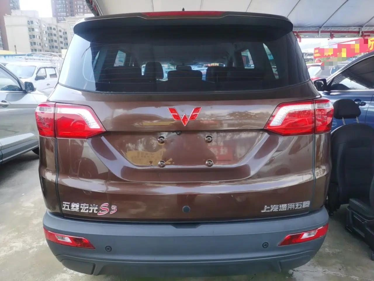 Wuling Hongguang S3 2019 1.5L Manual Comfort Model China VI Standard — миниатюра 5