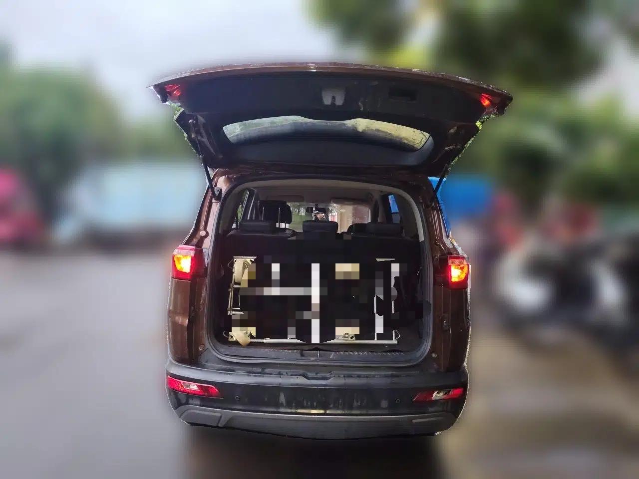 Wuling Hongguang S3 2019 1.5L Manual Luxury Model China VI Standard — миниатюра 19