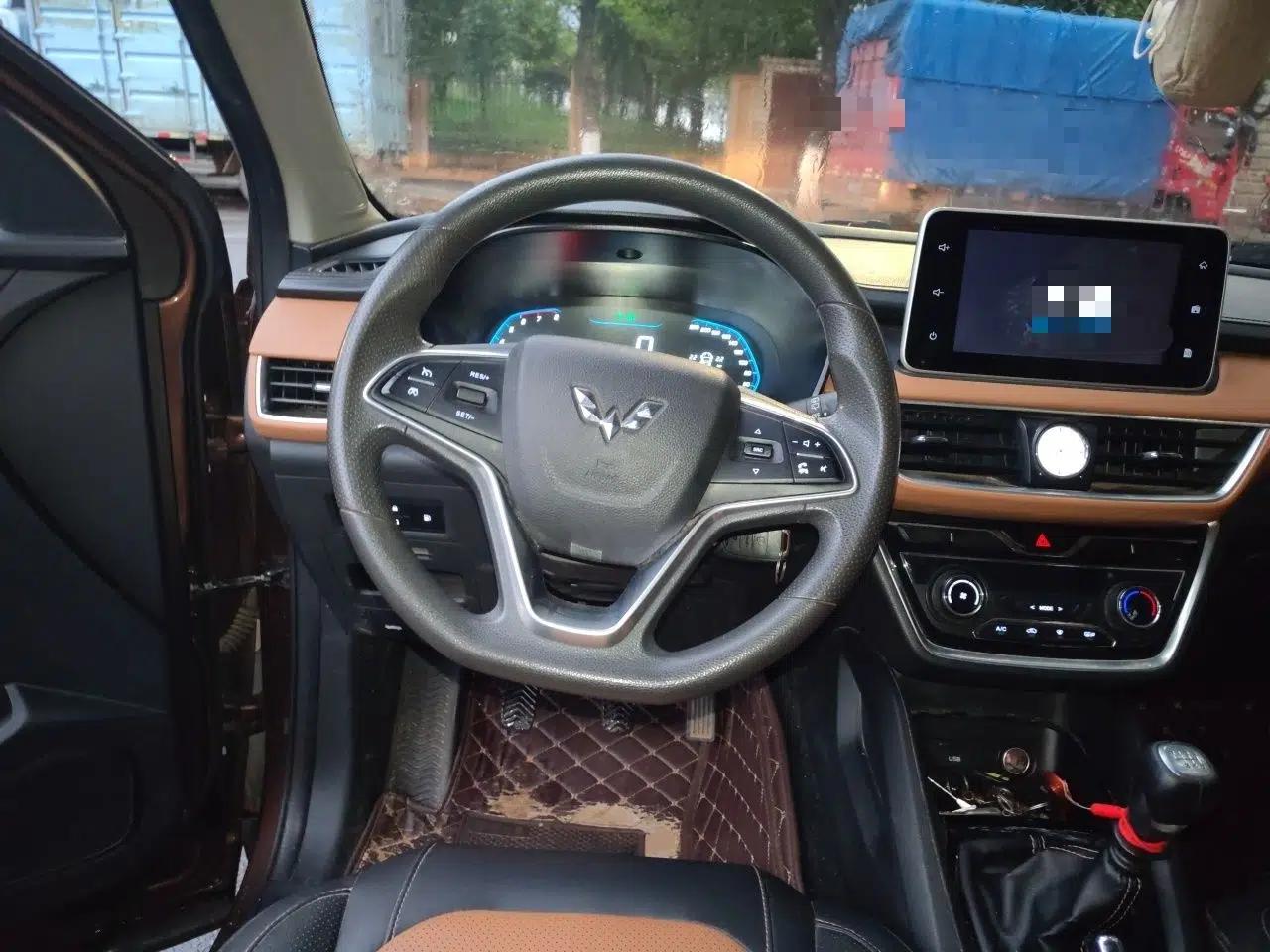 Wuling Hongguang S3 2019 1.5L Manual Luxury Model China VI Standard — миниатюра 10