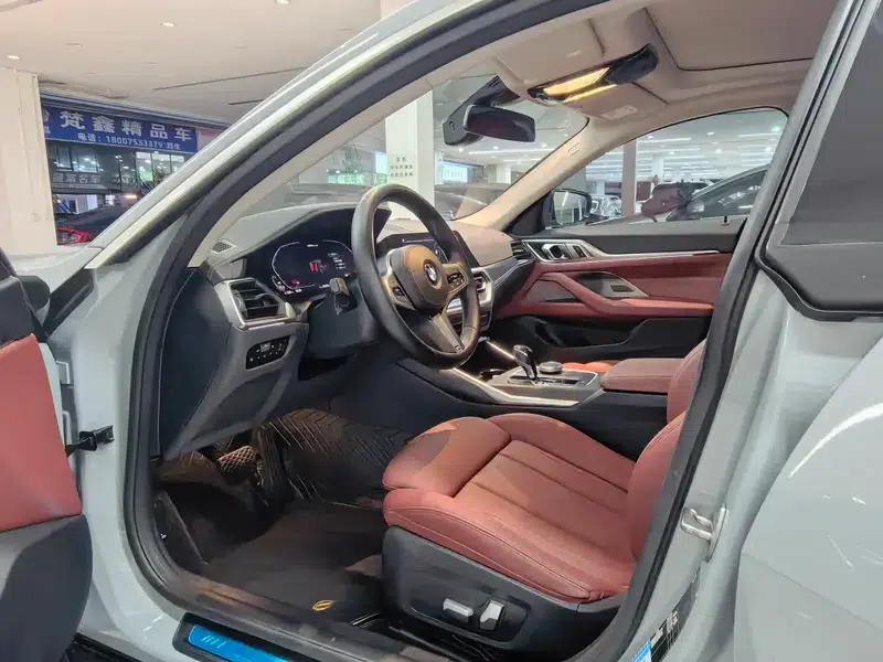 2022 BMW 4 Series 425i Gran Coupe M Sport Package — миниатюра 16