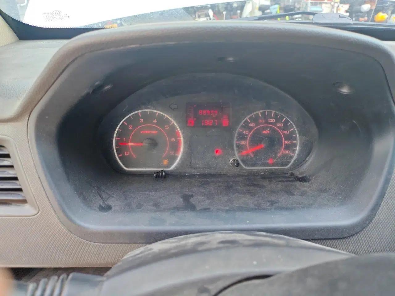 Wuling Rongguang S 2023 1.5L Basic Enclosed-Window Vehicle 2 Seats — миниатюра 11