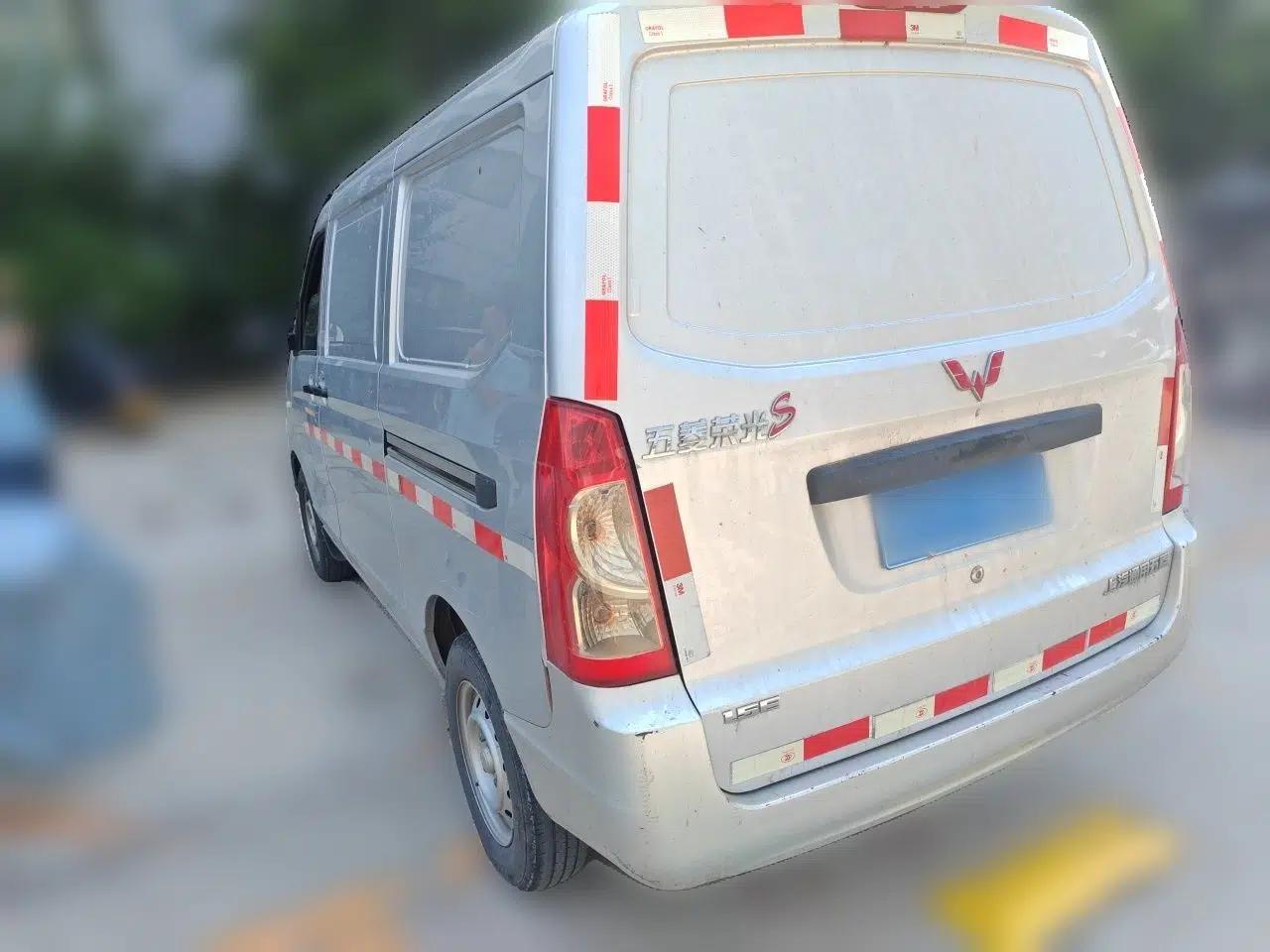 Wuling Rongguang S 2023 1.5L Basic Enclosed-Window Vehicle 2 Seats — миниатюра 4