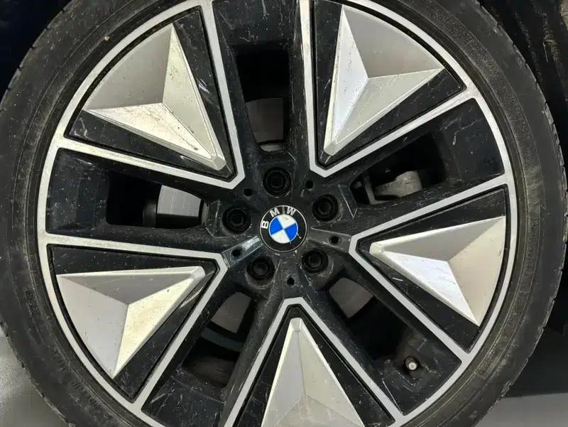 BMW i3 2025 eDrive40L Shadow Edition — миниатюра 7