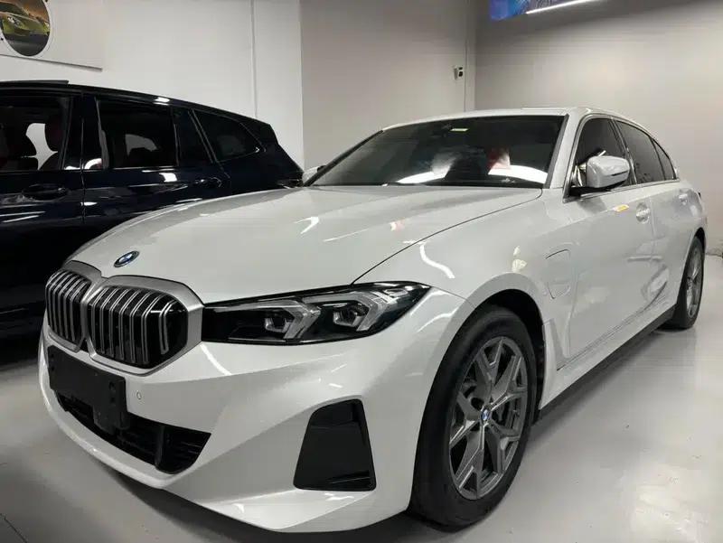 BMW i3 2025 eDrive35L — миниатюра 1