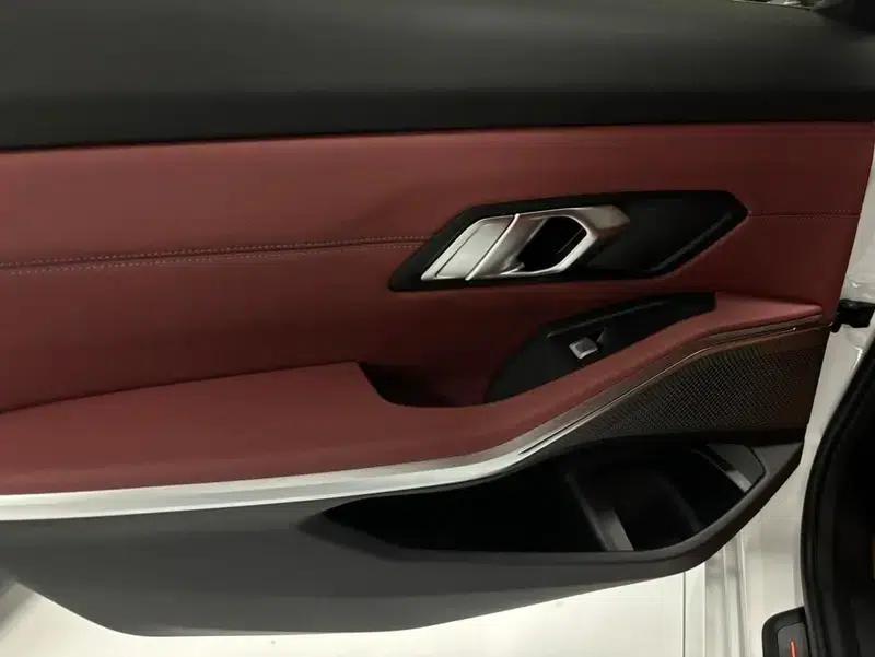 BMW i3 2025 eDrive35L — миниатюра 13