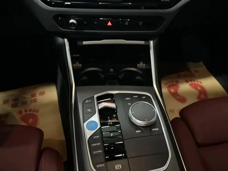 BMW i3 2025 eDrive35L — миниатюра 10