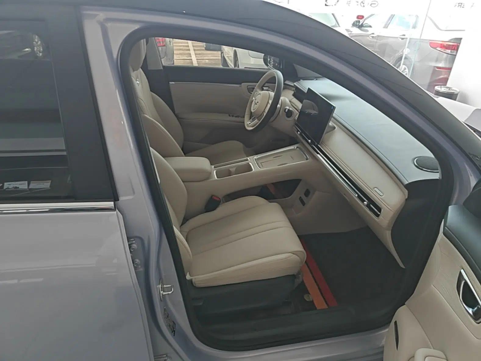 Wuling Bingo S 2025 Model 430km Flagship Edition — миниатюра 19