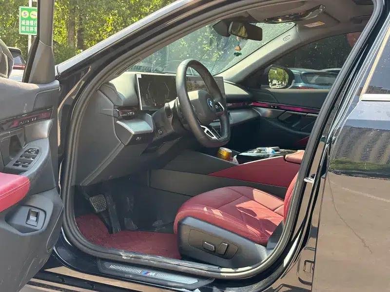 BMW i5 2024 eDrive35L Luxury Package — миниатюра 9
