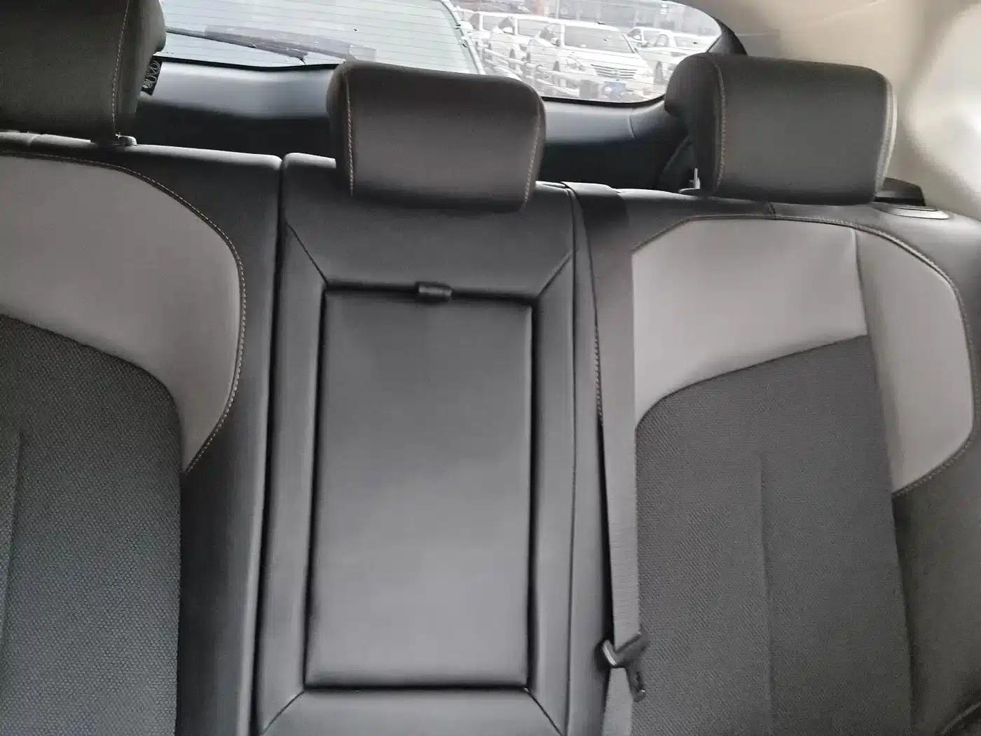 Changan Oushang Z6 2023 Blue Whale 1.5T DCT Smart Edition — миниатюра 8