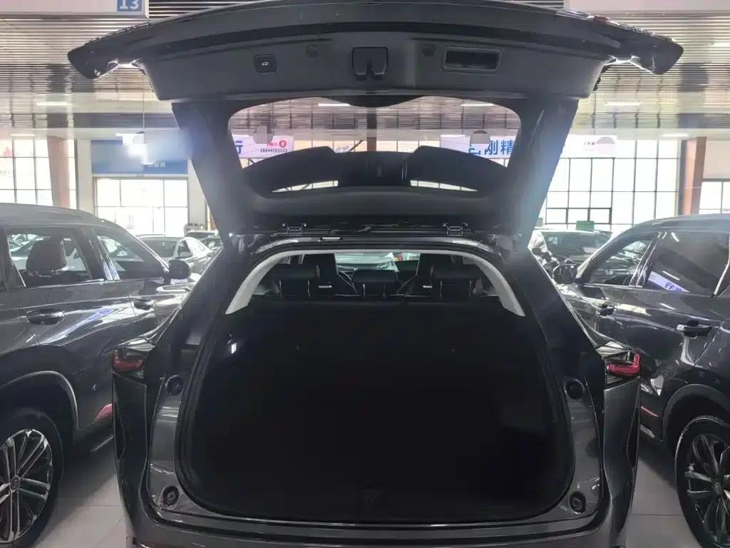 Changan Oushang Z6 2022 Blue Whale 1.5T DCT Smart Navigation Edition — миниатюра 15