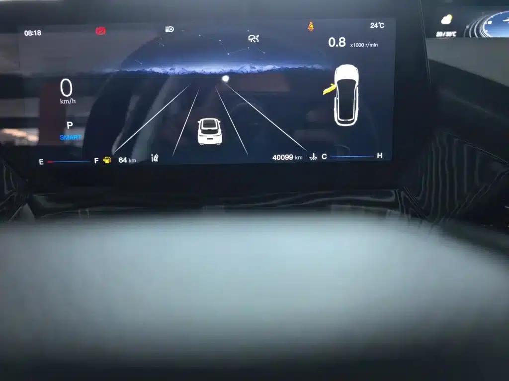 Changan Oushang Z6 2022 Blue Whale 1.5T DCT Smart Navigation Edition — миниатюра 6