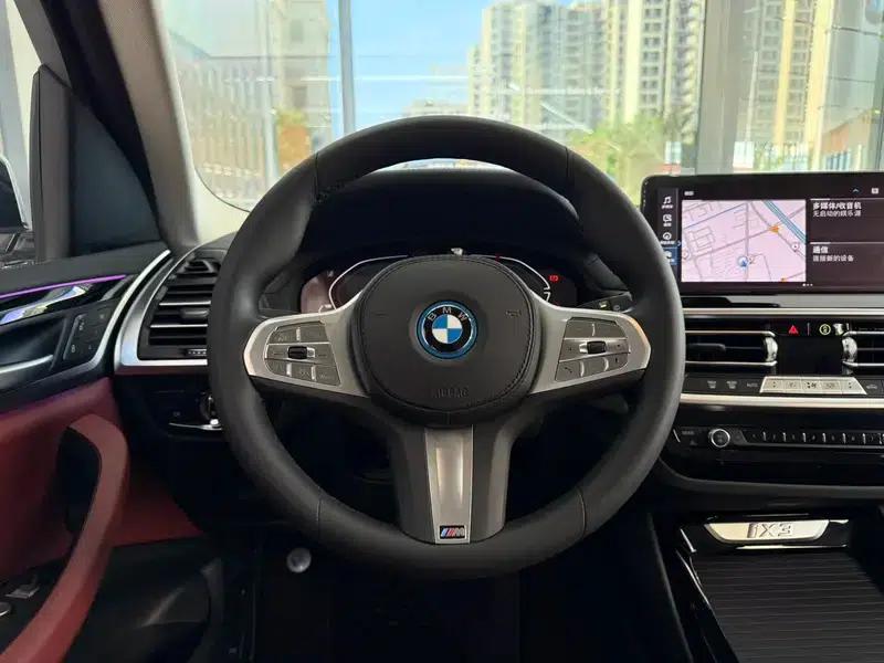 BMW iX3 2022 Leading Edition — миниатюра 15