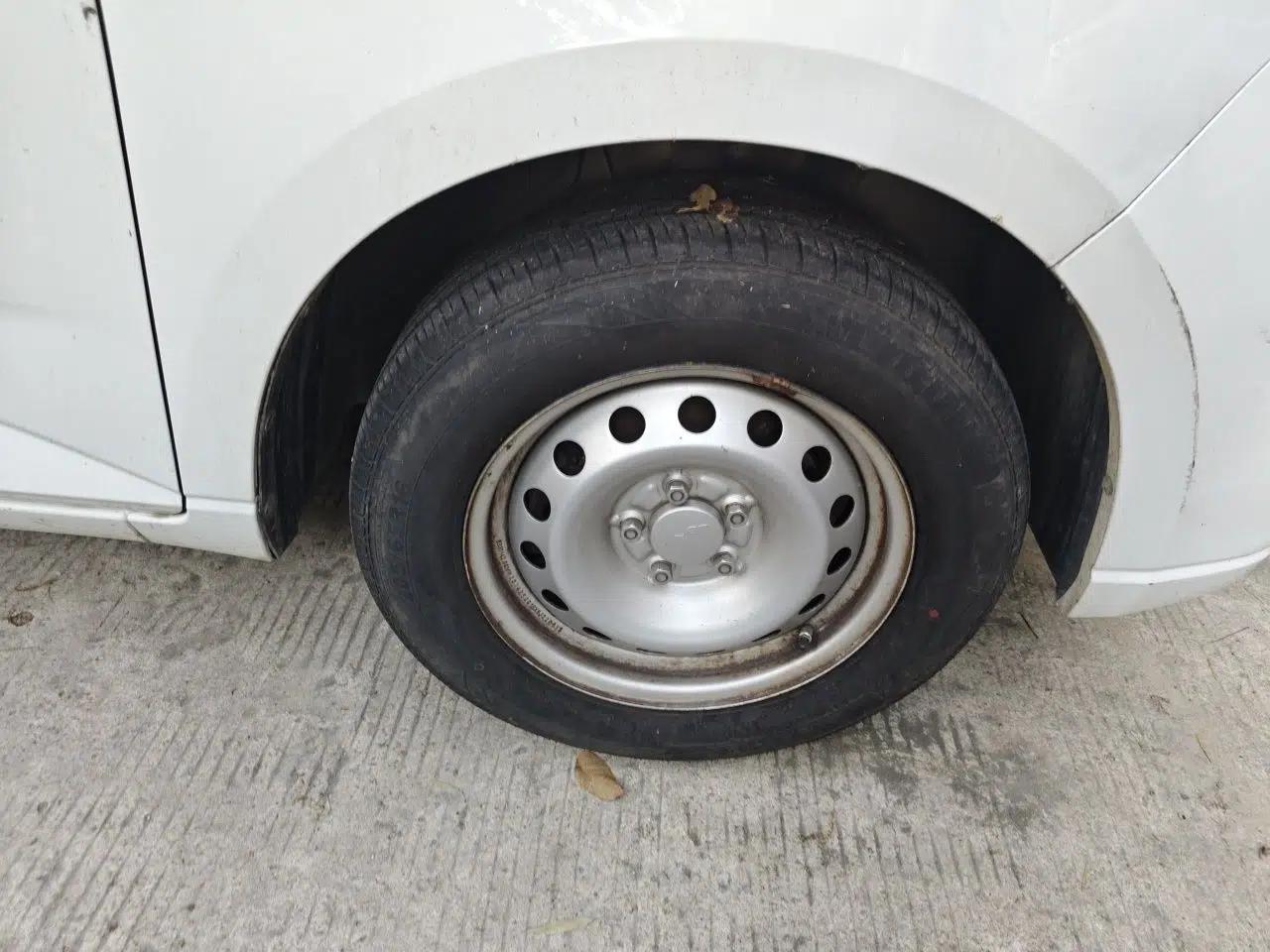 Wuling Hongguang PLUS 2019 1.5T Manual Standard Edition 5 Seats — миниатюра 8