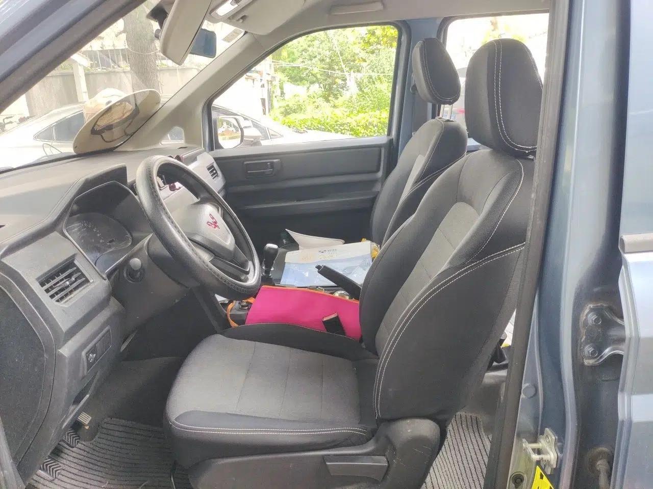 Wuling Hongguang PLUS 2020 1.5L Manual Standard Edition 5 Seats — миниатюра 15