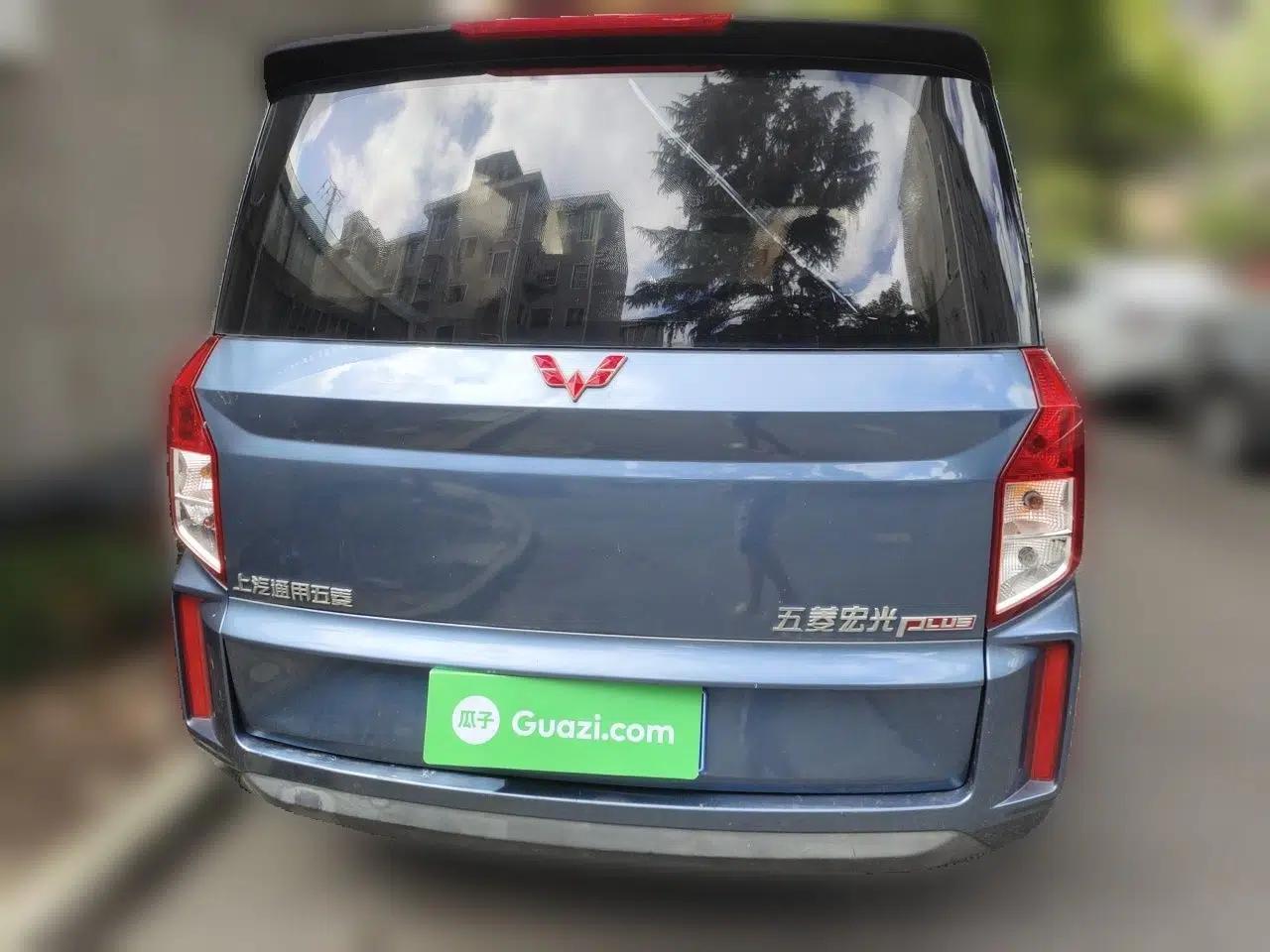 Wuling Hongguang PLUS 2020 1.5L Manual Standard Edition 5 Seats — миниатюра 5