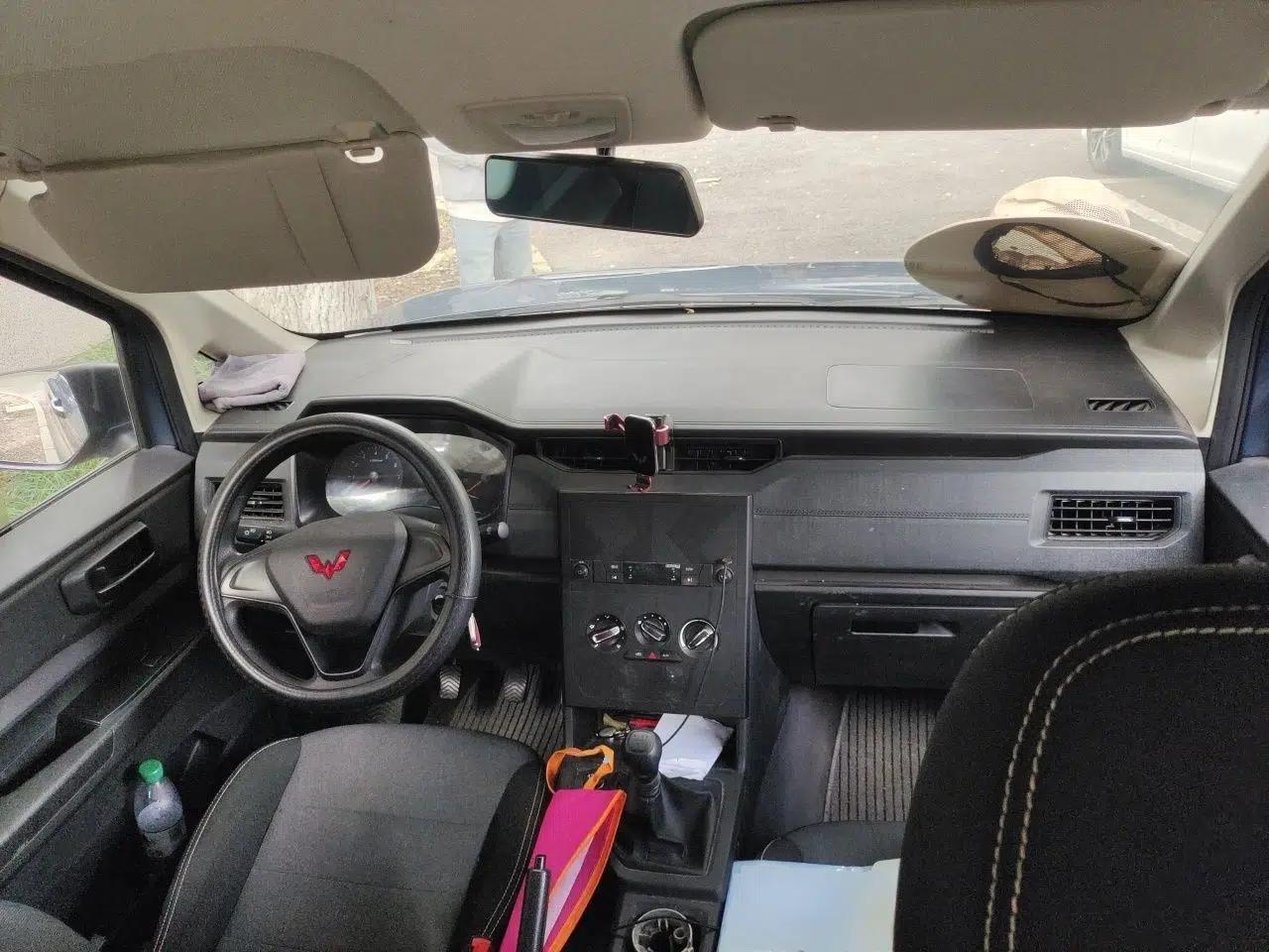 Wuling Hongguang PLUS 2020 1.5L Manual Standard Edition 5 Seats — миниатюра 9