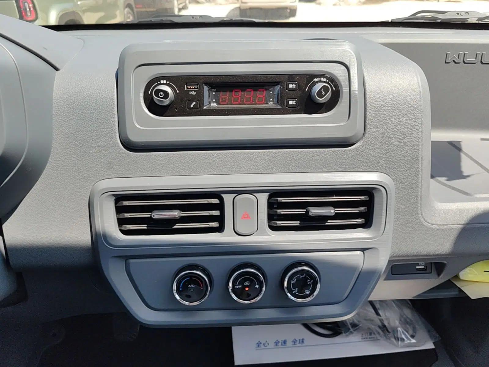 Wuling Yangguang 2024 300KM Comfort Version Passenger Van 75kW — миниатюра 15