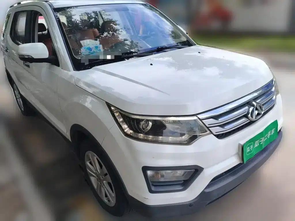 Changan Oushang CX70 2016 1.6L Manual Deluxe Edition — миниатюра 3