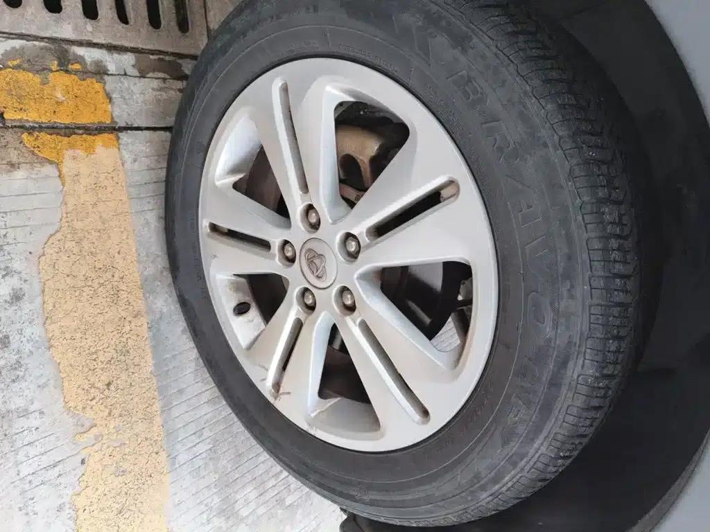 Changan Oushang CX70 2016 1.6L Manual Deluxe Edition — миниатюра 8