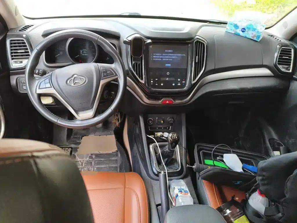 Changan Oushang CX70 2016 1.6L Manual Deluxe Edition — миниатюра 10